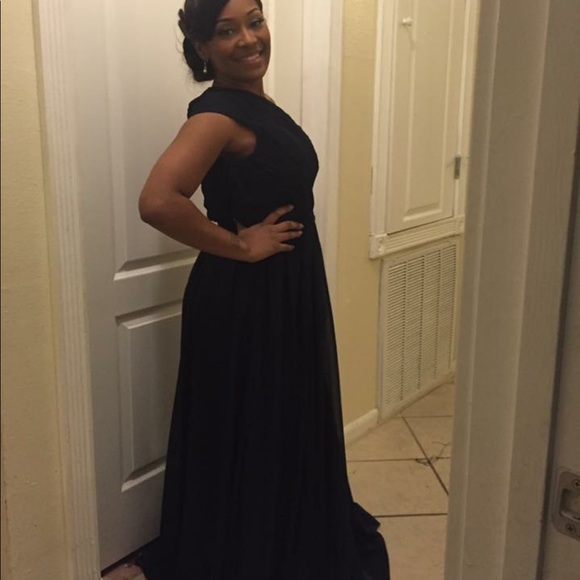 Navy (color) Formal dress - Picture 2 of 3